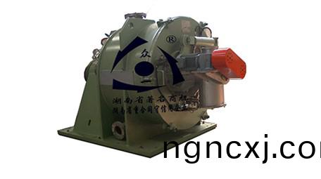 臥(wo)式(shi)虹吸(xi)颳刀(dao)離(li)心機(ji)